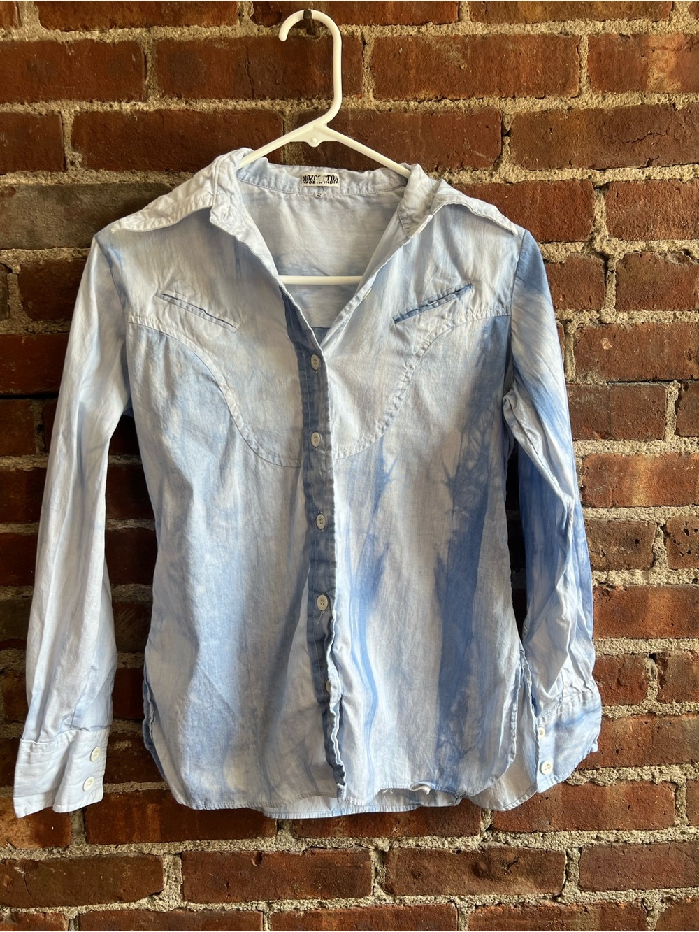 Light Blue and White Tie-Dye Cloud Cotton Button-Up Shirt Lightweight Fits Sz S